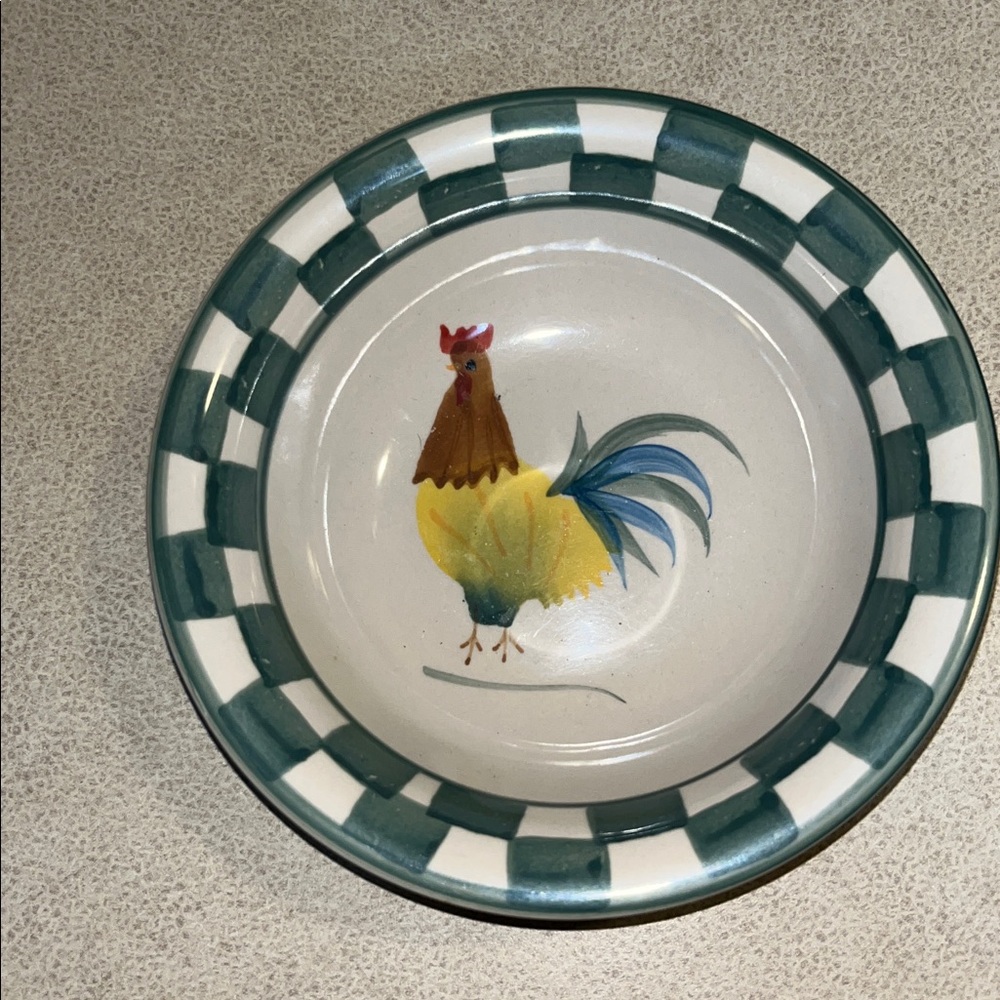 Mulberry Home Collection. Darling Country Rooster bowl. EUC